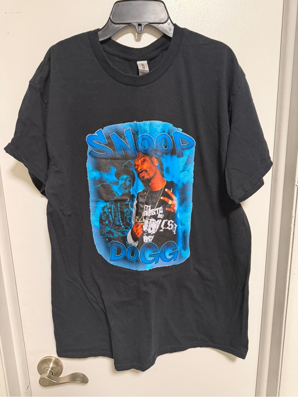 Gildan Black T-Shirt with Blue Snoop Dogg Graphic